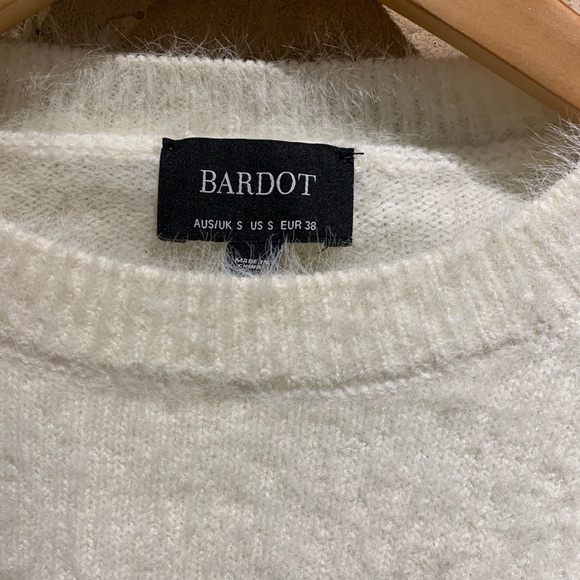 Bardot cropped fuzzy sweater - Picture 3 of 4
